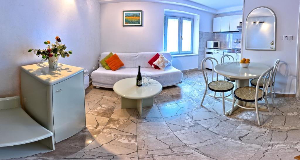 Soulavy Apartament *